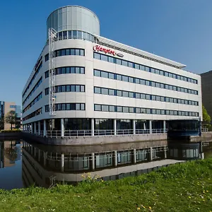 Отель Hampton By Hilton Amsterdam Airport Schiphol Хоофддорп
